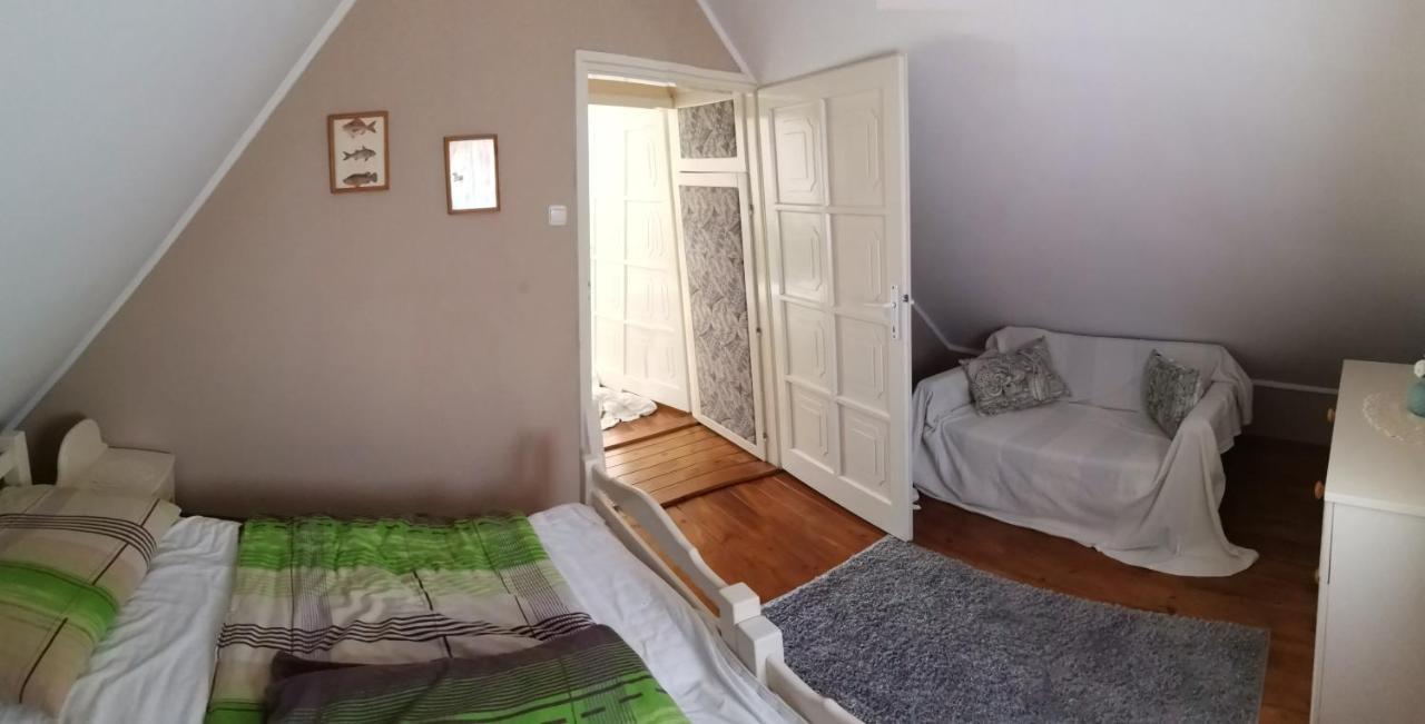 Villa Kotnyek Nyaralo Balatonkeresztúr Esterno foto