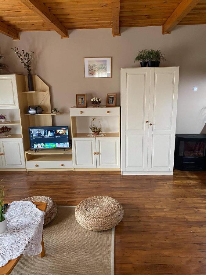 Villa Kotnyek Nyaralo Balatonkeresztúr Esterno foto
